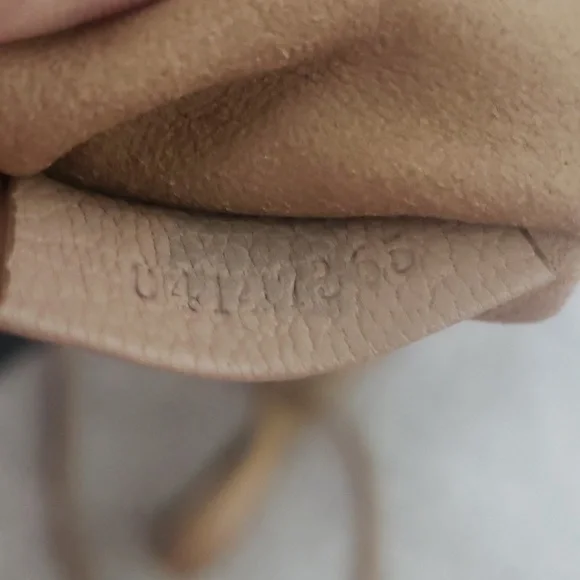 Chloé calf skin tote with zip side pocket Authentic - Picture 12 of 13